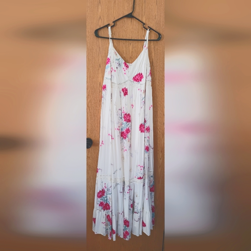 Torrid floral maxi dress size 00